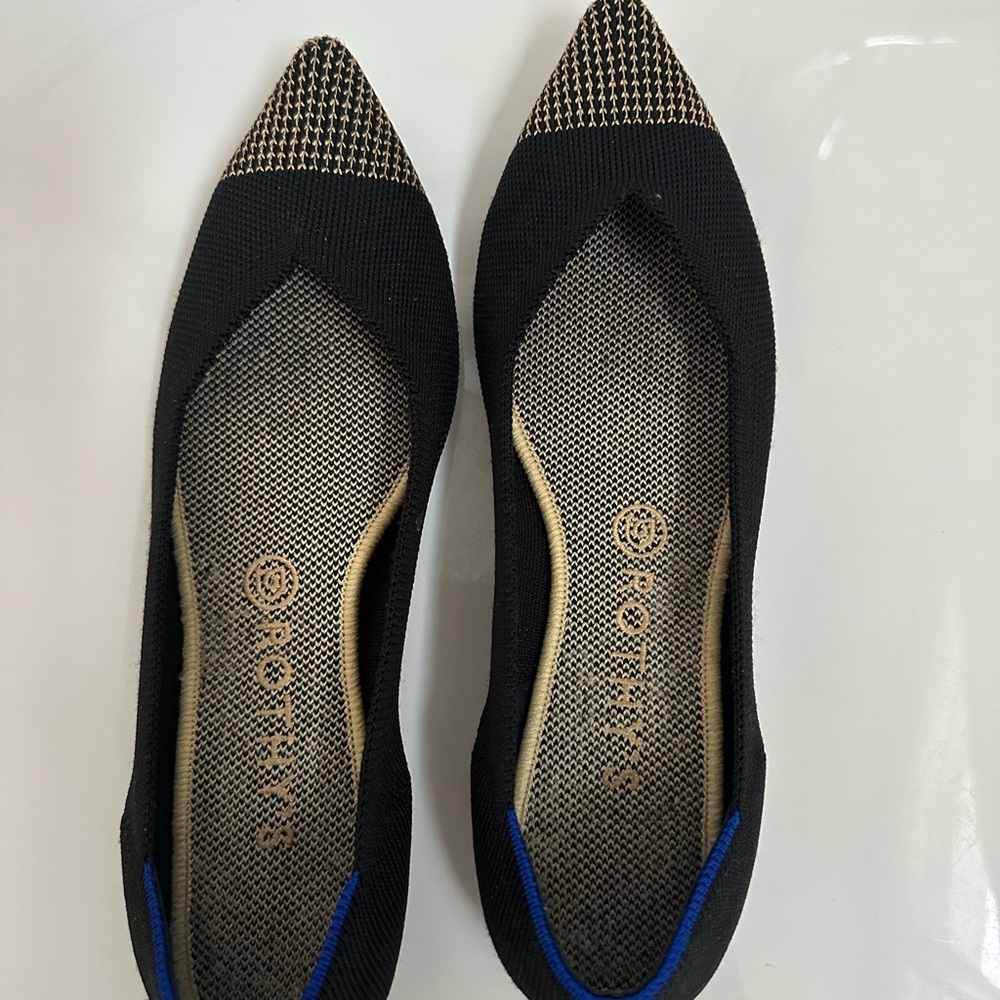 Rothy’s women’s pointed black flats size 10